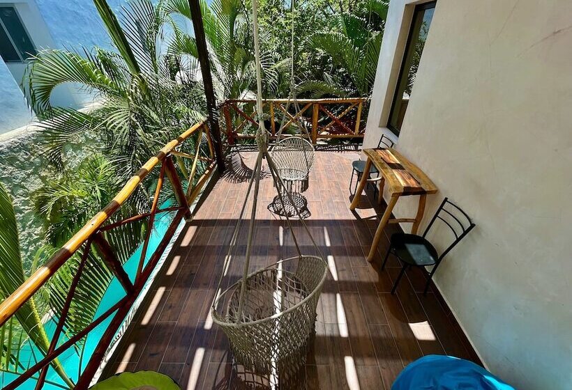 سوییت جونیور با چشم‌انداز استخر, Pacha Tulum