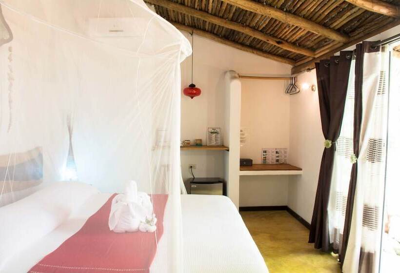 بانگلوی لوکس, Pacha Tulum