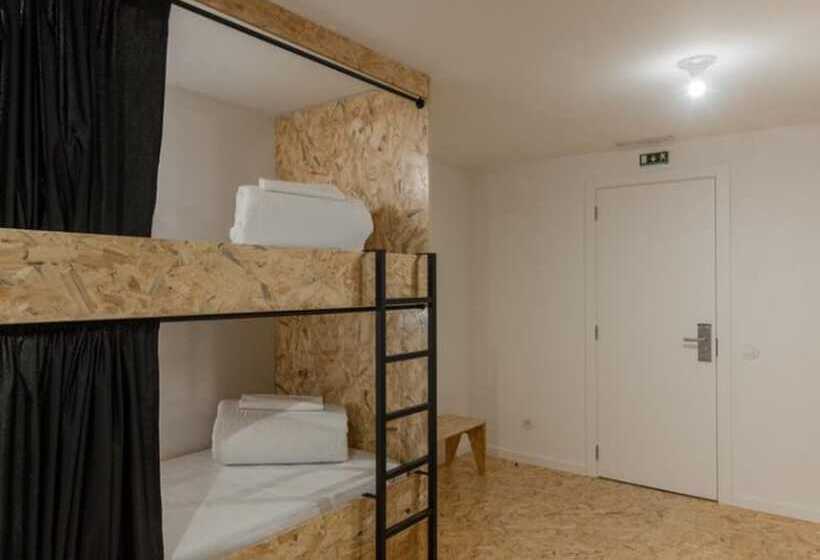 تختخواب در اتاق مشترک, Hostel Conii & Suites Algarve