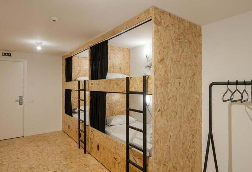 تختخواب در اتاق مشترک, Hostel Conii & Suites Algarve