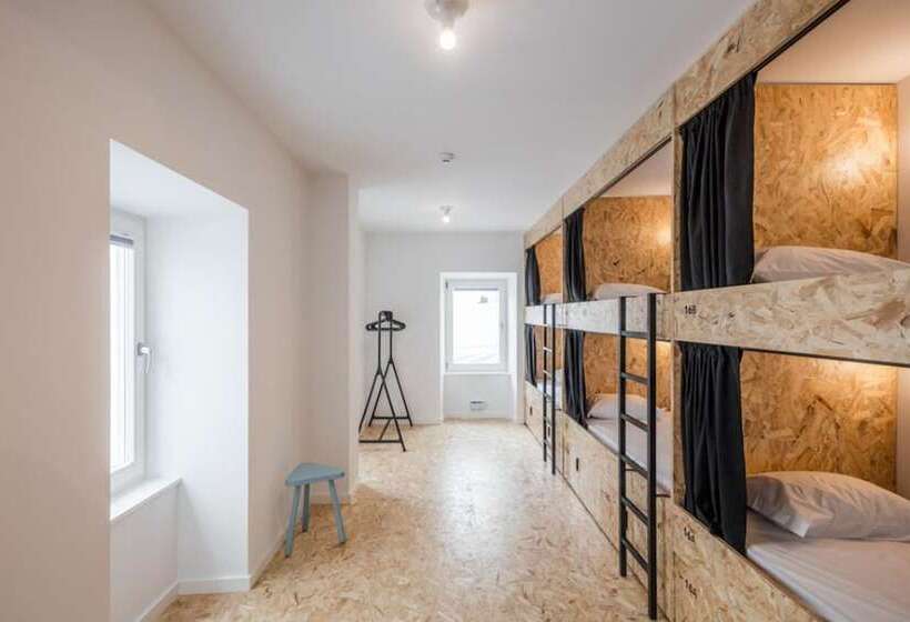 تختخواب در اتاق مشترک, Hostel Conii & Suites Algarve