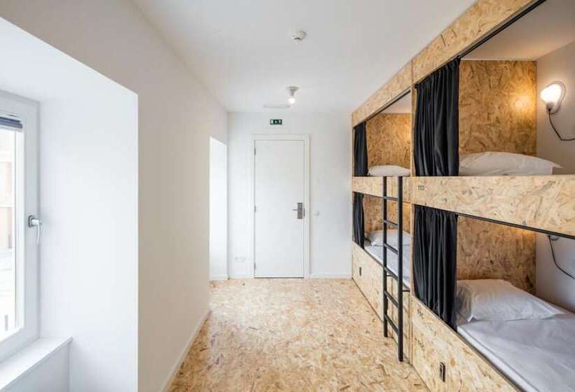تختخواب در اتاق مشترک, Hostel Conii & Suites Algarve