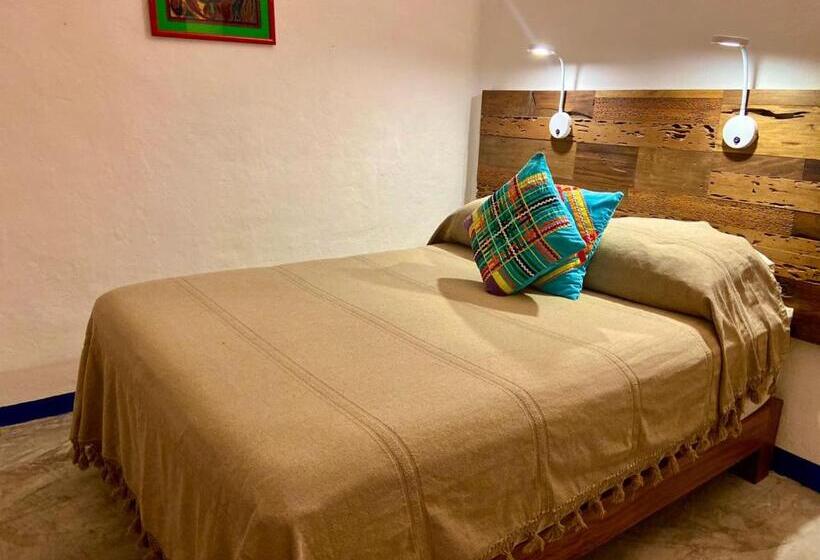 بانگلوی استاندارد, Aurinko Bungalows