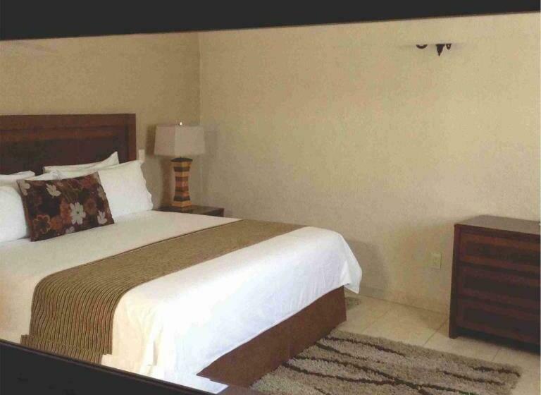 سوئیت با تخت بزرگ, Boutique La Granja