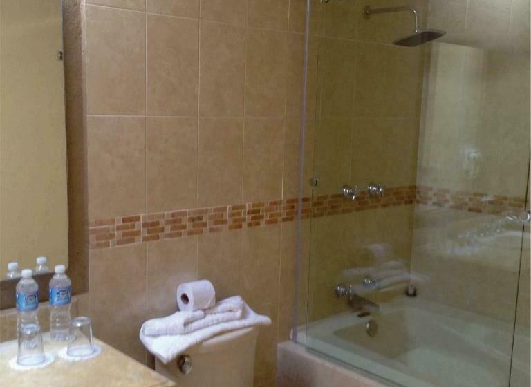 سوئیت با تخت بزرگ, Boutique La Granja