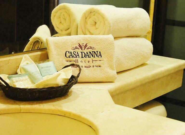 اتاق استاندارد چهار تخته, Casa Danna