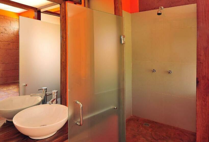 اتاق لوکس با تخت بزرگ, Casa San Pancho