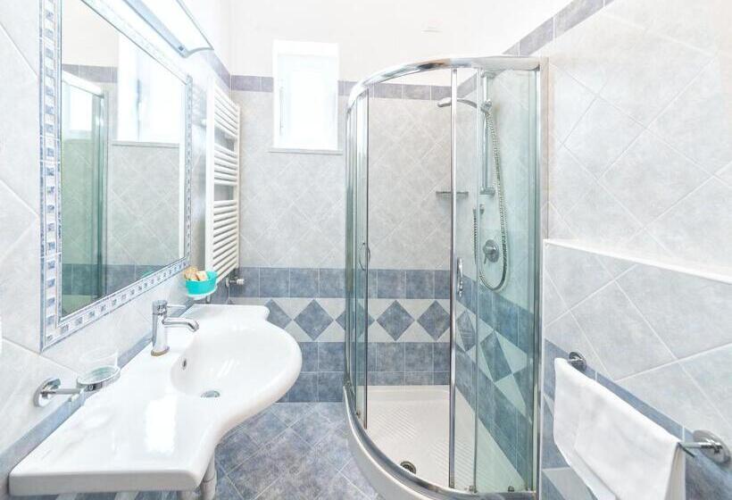اتاق استاندارد چهار تخته, Costa Citara