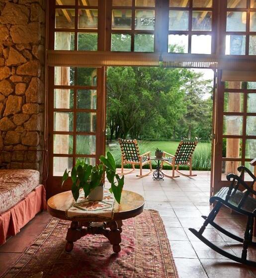 سوییت, Rancho San Cayetano