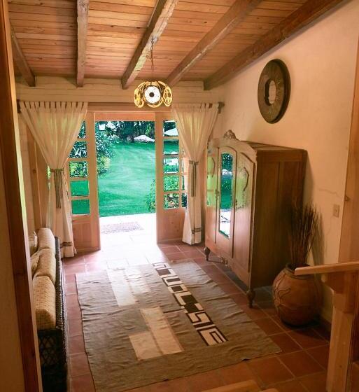 کلبه ییلاقی, Rancho San Cayetano