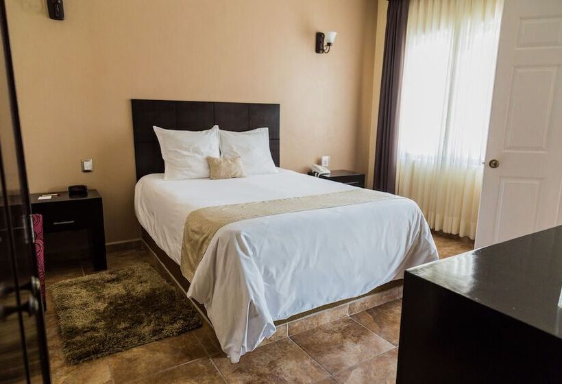 سوییت جونیور, Real De San Jose