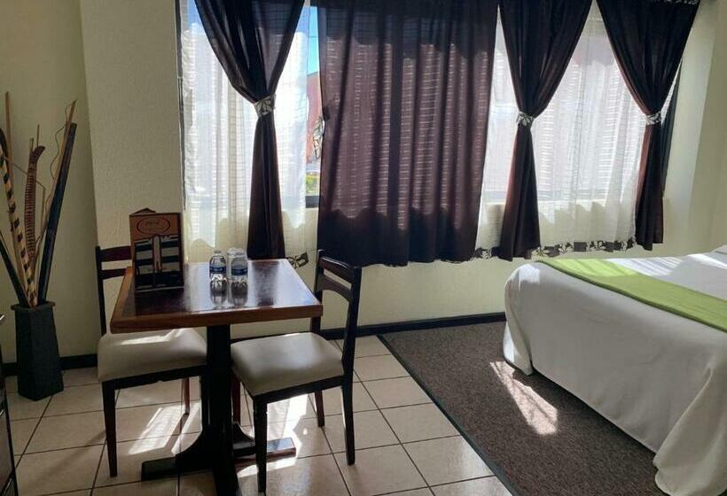 اتاق استاندارد یک نفره, Restaurant 1904
