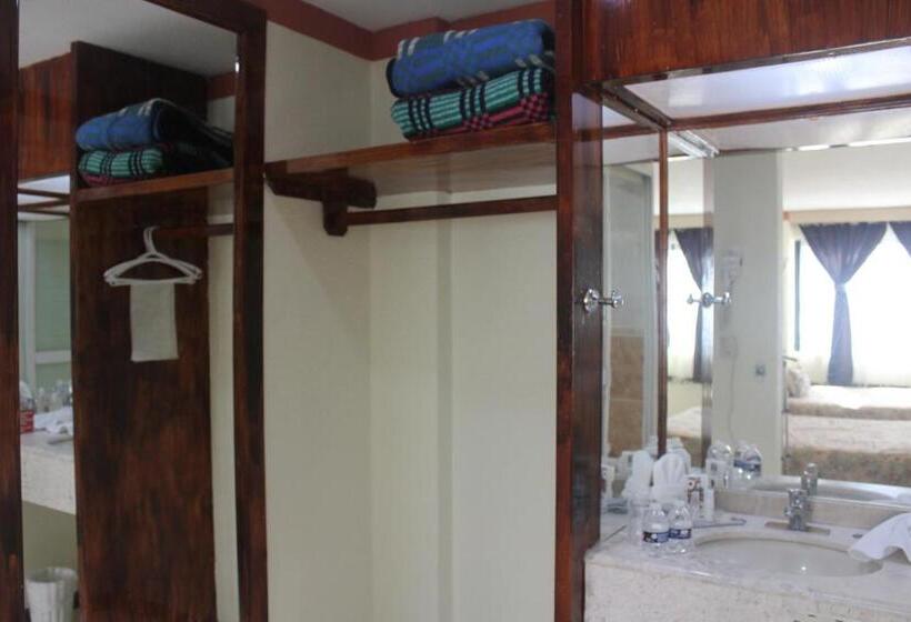 اتاق استاندارد با 2 تخت دوبل, Restaurant 1904