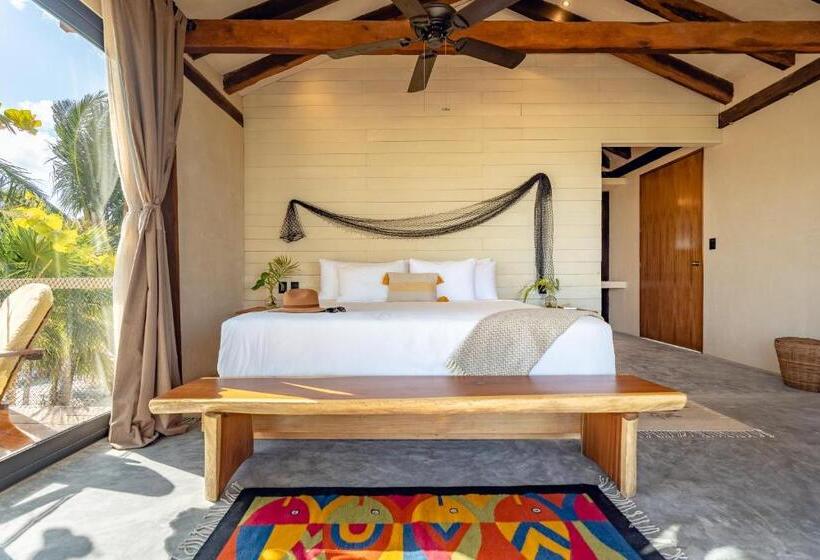 اتاق لوکس با بالکن و چشم‌انداز دریا, Villa Pescadores Tulum