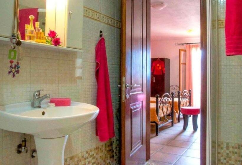 اتاق استاندارد چهار تخته, Anatoli Residences
