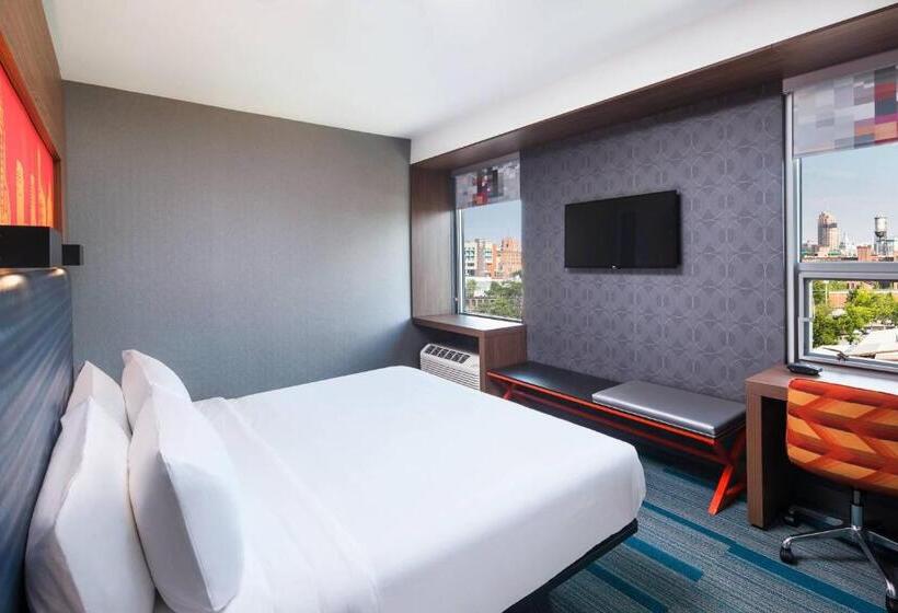 اتاق استاندارد با تخت بزرگ برای معلولان, Aloft Indianapolis Downtown