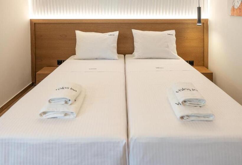اتاق استاندارد با بالکن, Volos Inn
