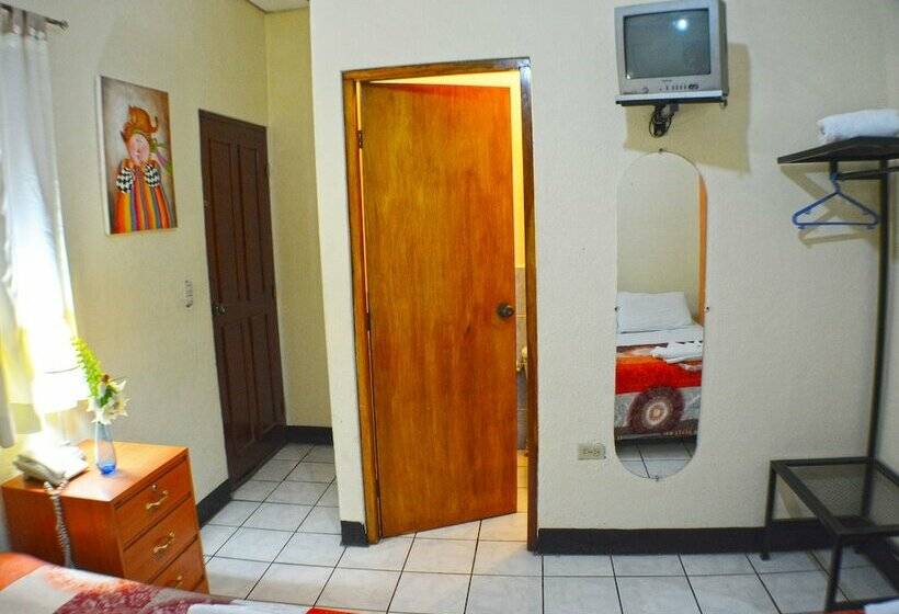اتاق استاندارد یک نفره, Hostal Del Pacifico