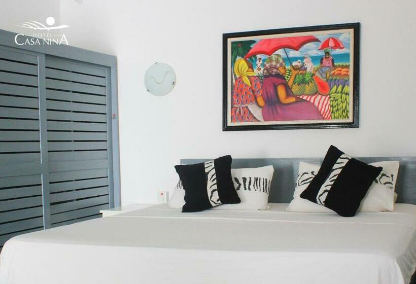 سوییت, Beach Hotel Casa Nina