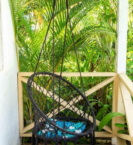 اتاق استاندارد با چشم‌انداز استخر, Beach Hotel Casa Nina