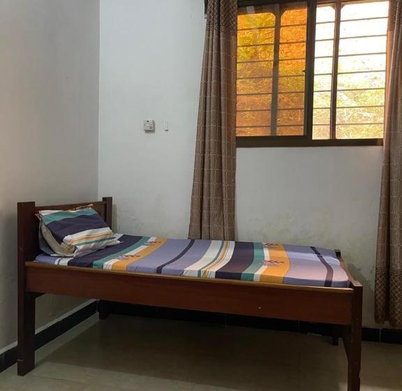 تختخواب در اتاق مشترک, Natural Kendwa Villa