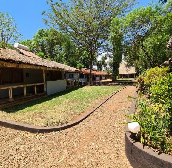 اتاق استاندارد, Honey Badger Lodge