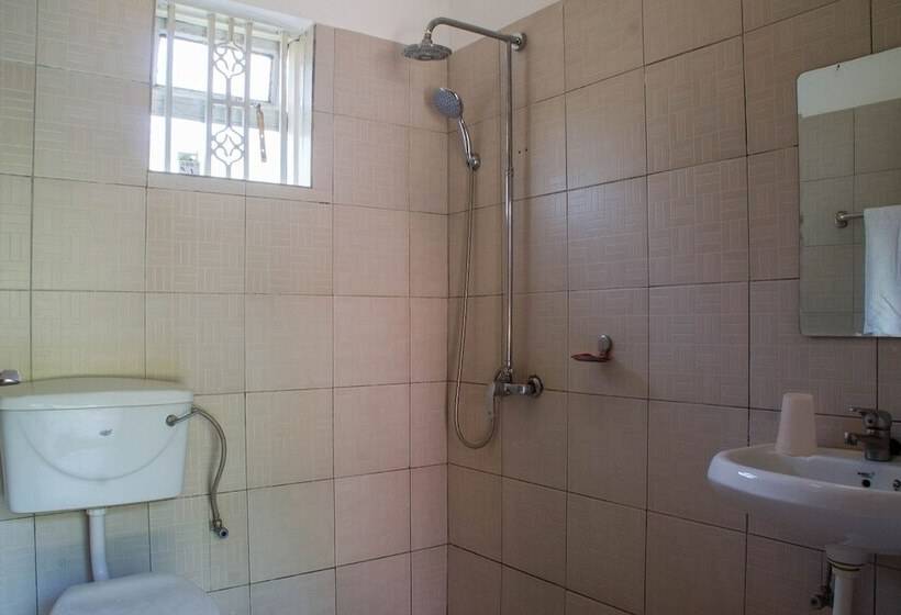 اتاق لوکس, Kabalega Resort   Masindi