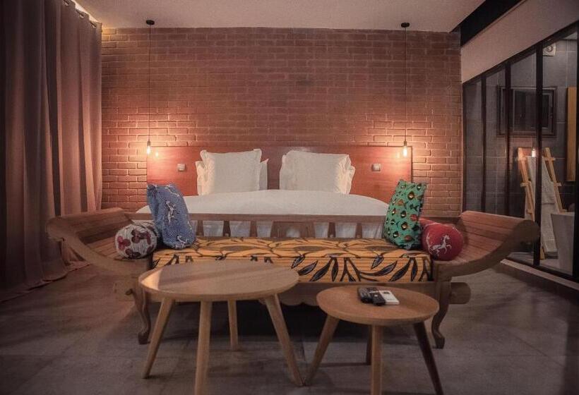 سوییت اجرایی, Le Patio
