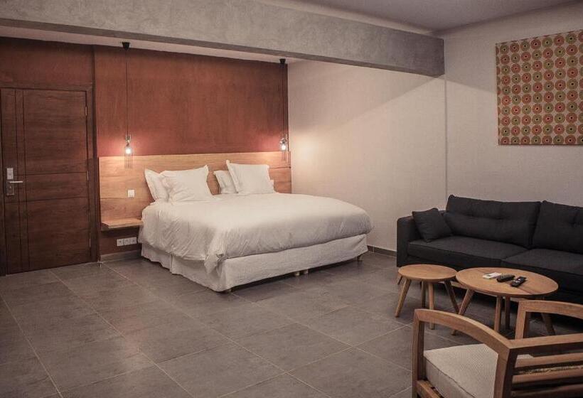 اتاق لوکس, Le Patio