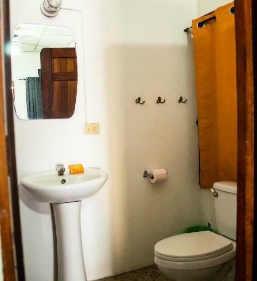اتاق اکونومی, San Carlos Beach Inn