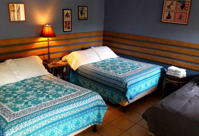 اتاق خانوادگی, La Posada De Juan B&b