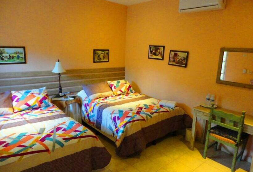 اتاق خانوادگی, La Posada De Juan B&b