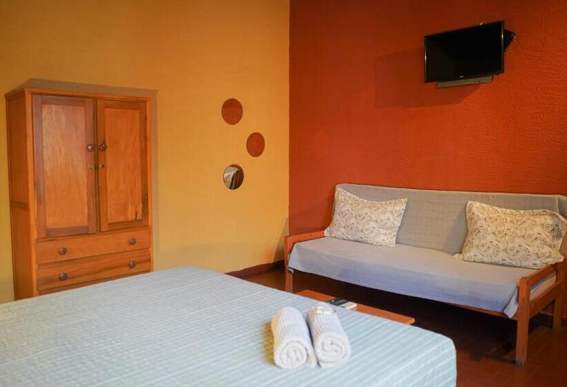 اتاق استاندارد یک نفره, Nomada Hostel