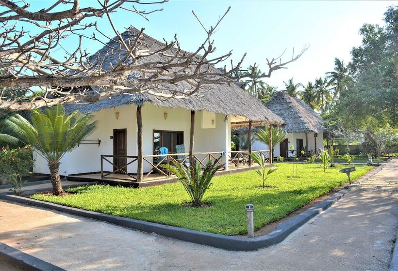 ویلای استاندارد با چشم‌انداز باغ, Reef & Beach Resort   Spa Jambiani