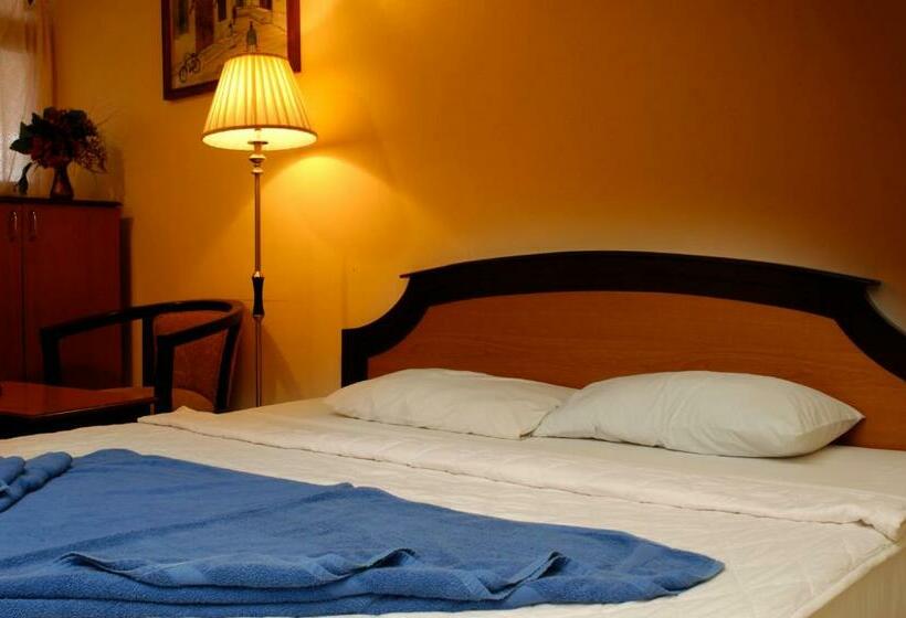 اتاق لوکس با چشم‌انداز دریا, Sunrise Beach Resort