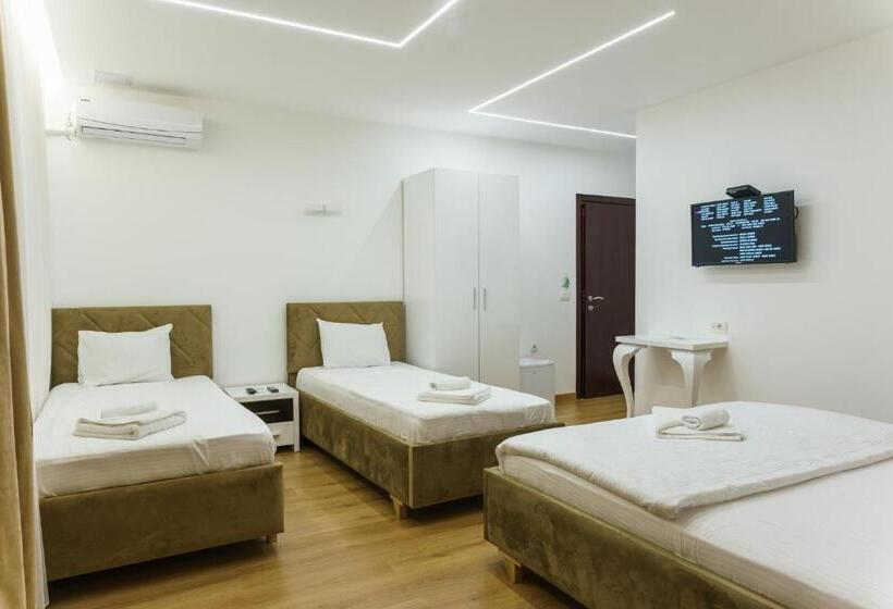اتاق استاندارد چهار تخته, Camp Karagaq
