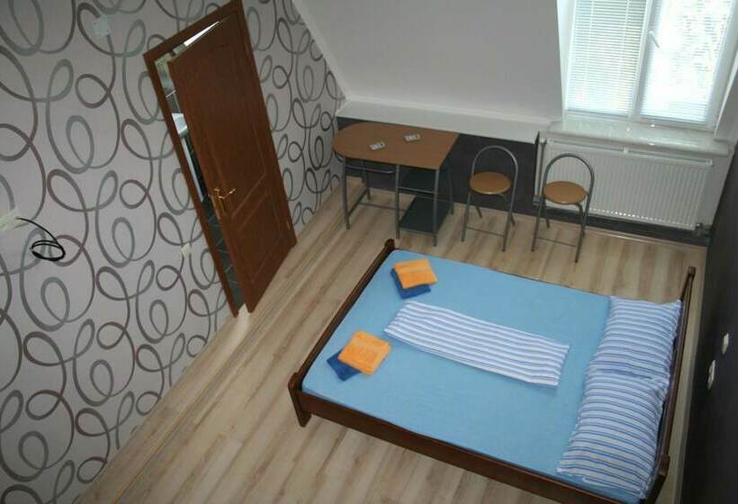 اتاق استاندارد, Hostel Uyut