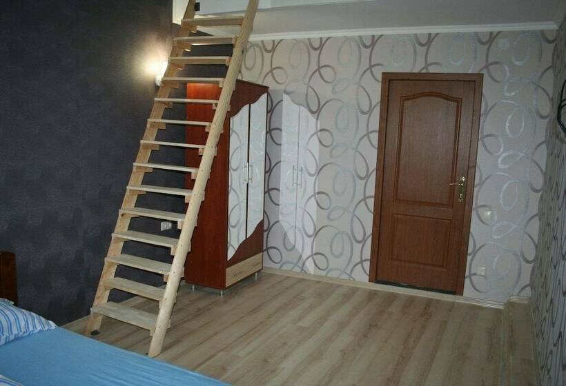 اتاق استاندارد, Hostel Uyut