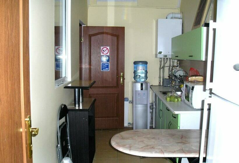 اتاق استاندارد, Hostel Uyut