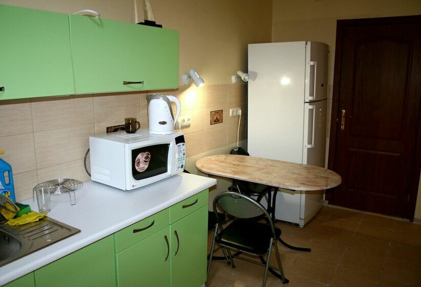 اتاق استاندارد, Hostel Uyut