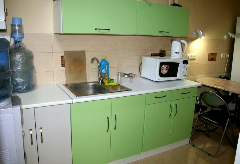 اتاق استاندارد, Hostel Uyut