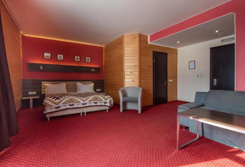 سوئیت با بالکن, F&b Spa Resort