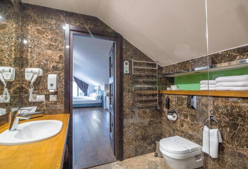 Economy Triple Room, F&b Spa Resort