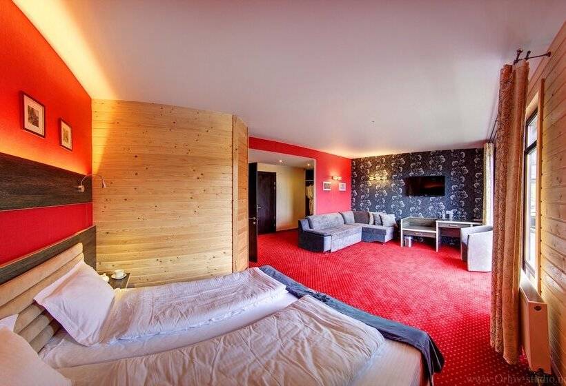 سوئیت با بالکن, F&b Spa Resort