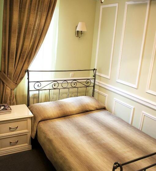 اتاق استاندارد, Gostiniy Dvor