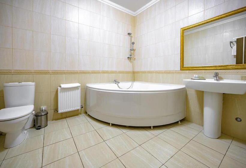 اتاق لوکس, Gostiniy Dvor