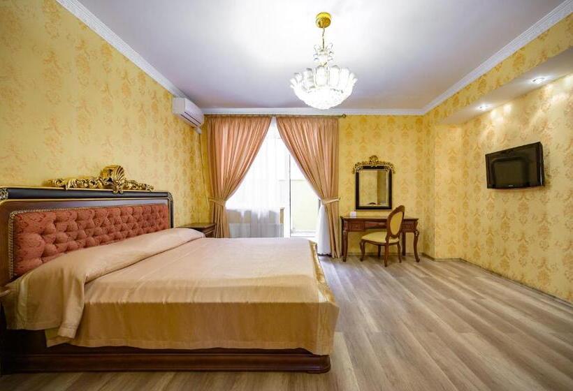اتاق لوکس, Gostiniy Dvor