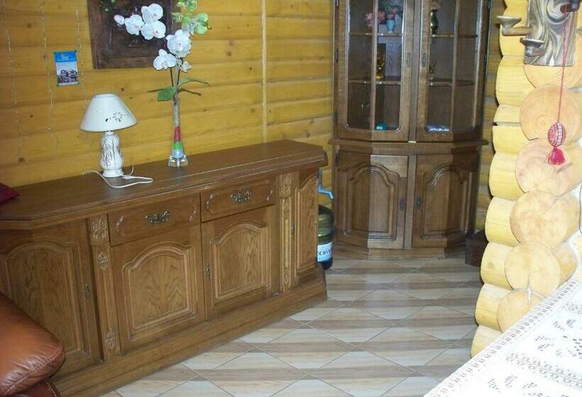 خانه 1 خوابه, Urochyshe Vyshnya