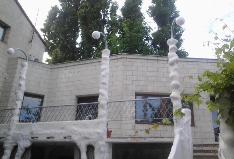 استودیوی استاندارد, Villa Da Vinci