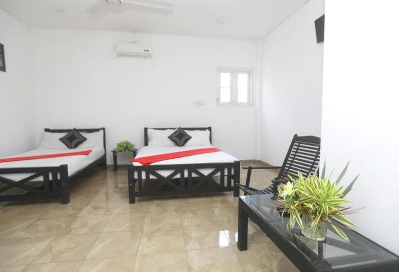 اتاق استاندارد سه نفره, Water Nest